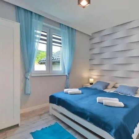Apartament Wiktoria Ustrzyki Dolne Exterior foto